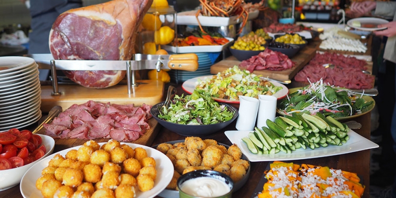 TOİ Restaurant & Lounge