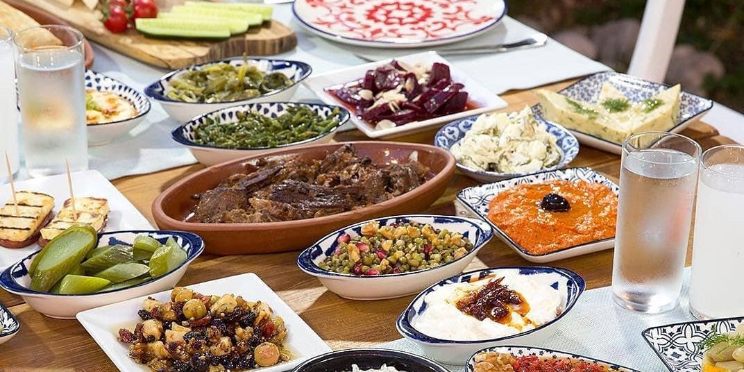 Yakamoz Diplomat Balık Lokantası